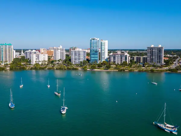 1821 LINCOLN DR, Sarasota, FL 34236