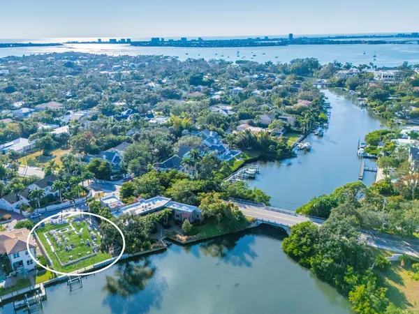 1821 LINCOLN DR, Sarasota, FL 34236