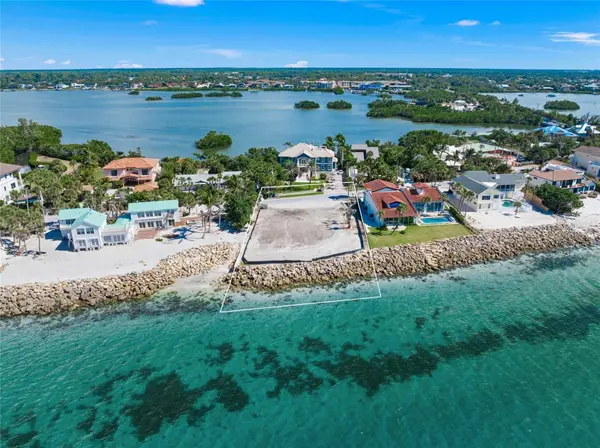141 N CASEY KEY RD, Osprey, FL 34229