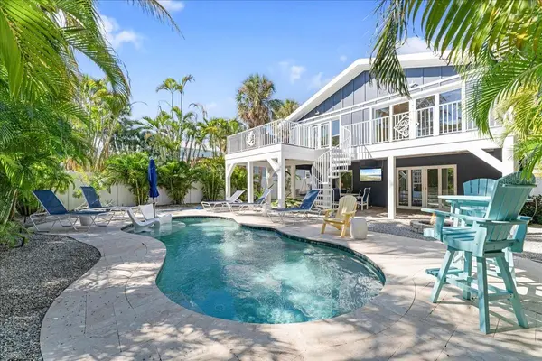 111 CEDAR AVE, Anna Maria, FL 34216
