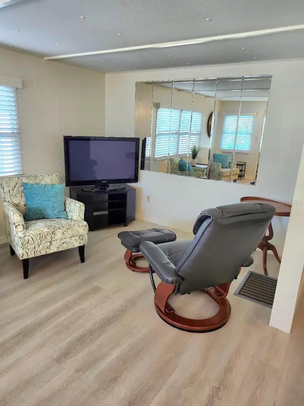 6505 KANSAS ST, Bradenton, FL 34207
