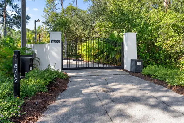 18702 69TH AVE E, Bradenton, FL 34211