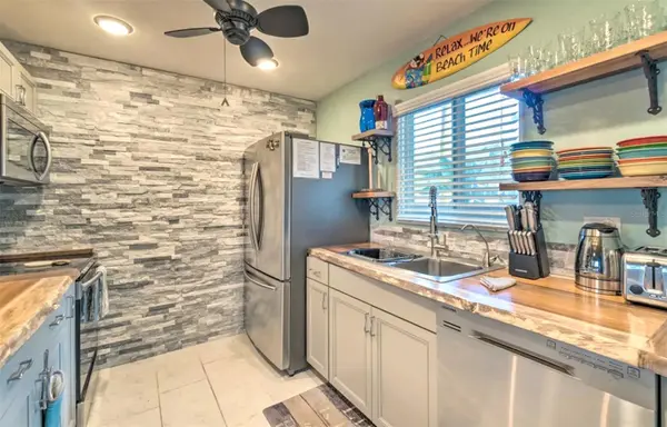 777 BEACH RD #1E, Sarasota, FL 34242