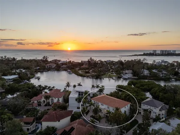 4136 ROBERTS POINT CIR, Sarasota, FL 34242