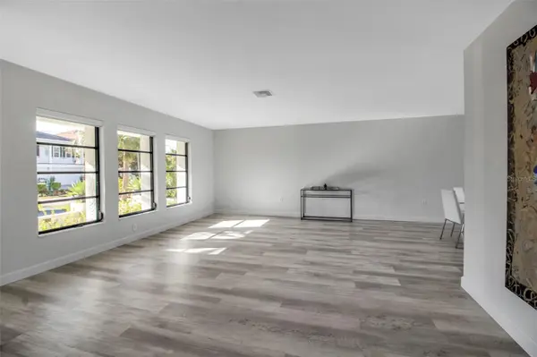 1649 STANFORD LN, Sarasota, FL 34231