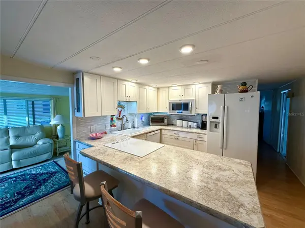 6091 PEONY RD, Venice, FL 34293