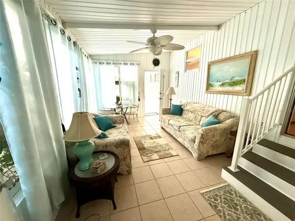 6091 PEONY RD, Venice, FL 34293