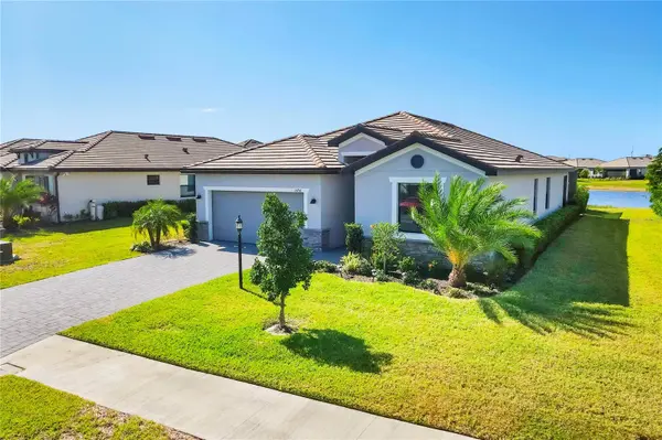 15716 BAREFOOT BEACH DR, Bradenton, FL 34211