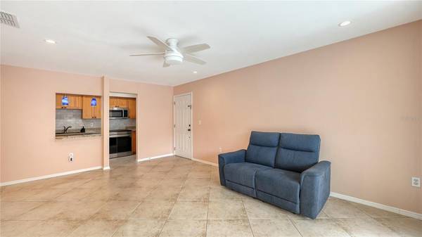 631 N ORANGE AVE #208, Sarasota, FL 34236