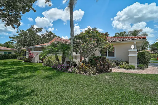 7341 GOLF POINTE CIR, Sarasota, FL 34243