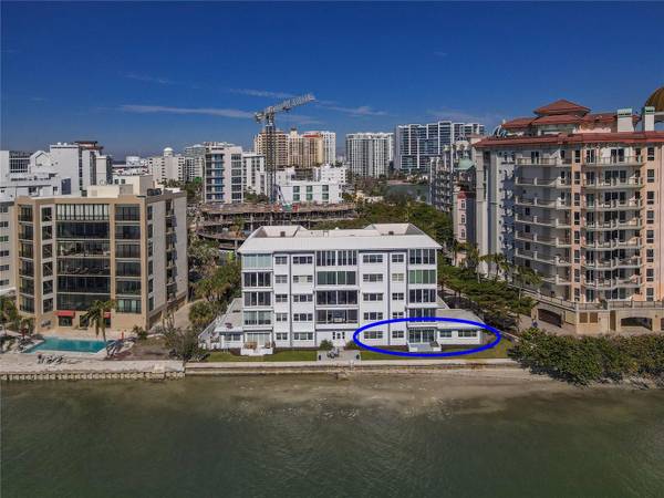 400 GOLDEN GATE PT #11, Sarasota, FL 34236