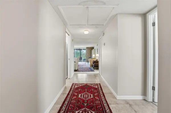 7461 W COUNTRY CLUB DR N #301, Sarasota, FL 34243
