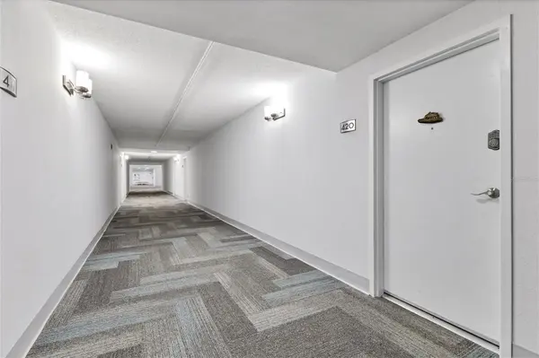 5855 MIDNIGHT PASS RD #420, Sarasota, FL 34242