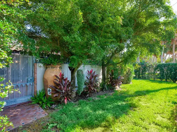 41 S ADAMS DR, Sarasota, FL 34236