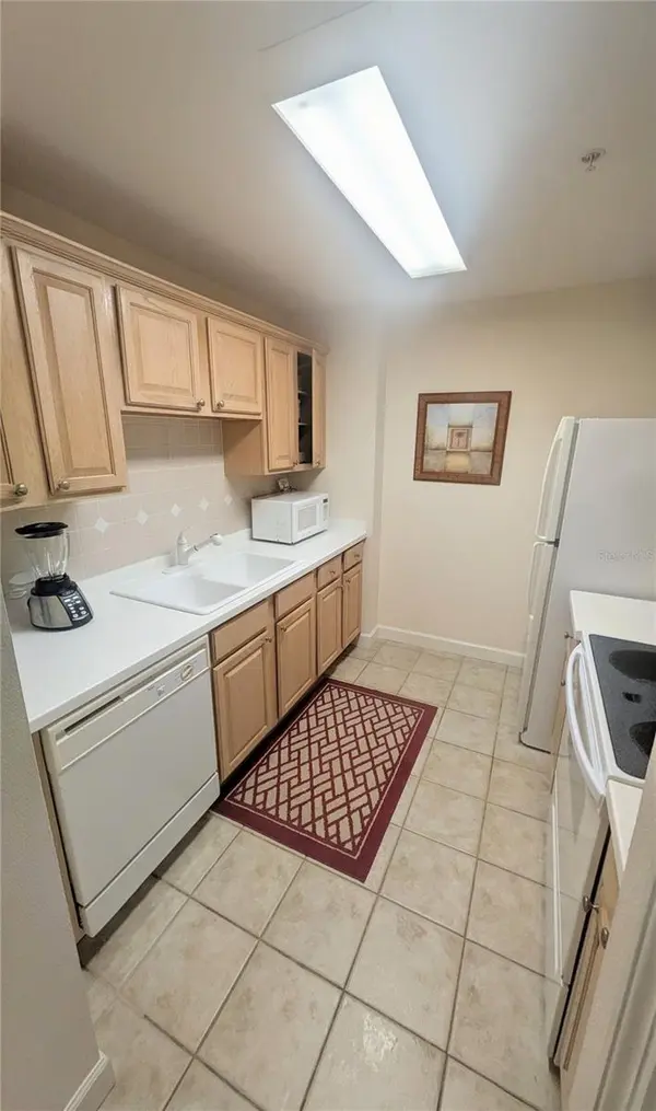 750 N TAMIAMI TRL #1204, Sarasota, FL 34236