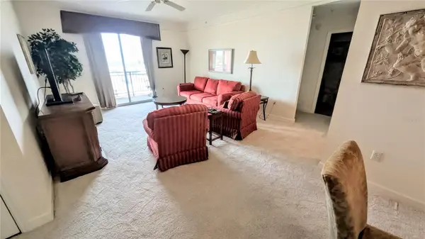 750 N TAMIAMI TRL #1204, Sarasota, FL 34236