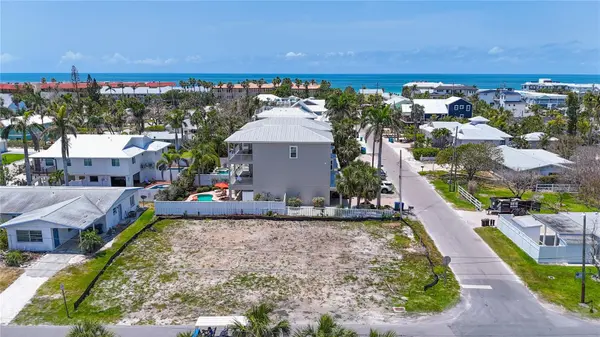 6406 HOLMES BLVD, Holmes Beach, FL 34217