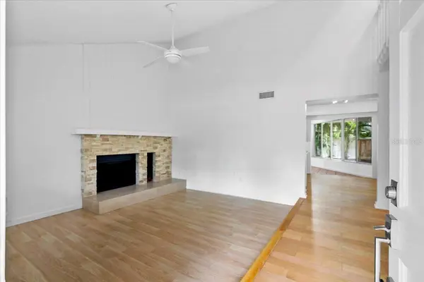 7147 LAGO ST, Sarasota, FL 34241