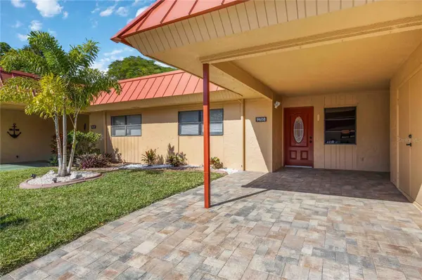 9608 VALENCIA CV, Bradenton, FL 34210