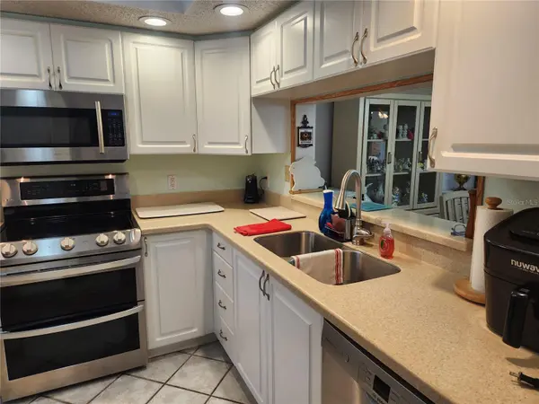 6505 STONE RIVER RD #304, Bradenton, FL 34203