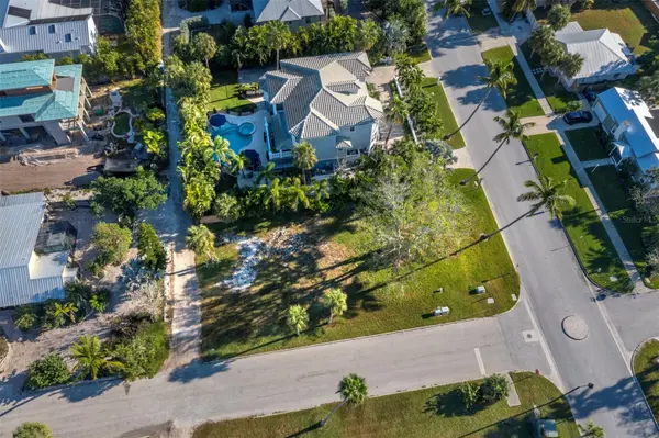 641 BROADWAY ST, Longboat Key, FL 34228