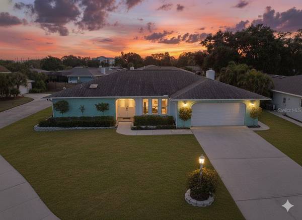 2042 COUNTRY MEADOWS PL, Sarasota, FL 34235