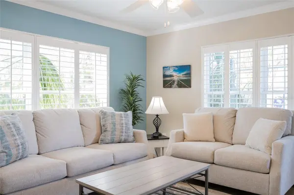 213 75TH ST, Holmes Beach, FL 34217