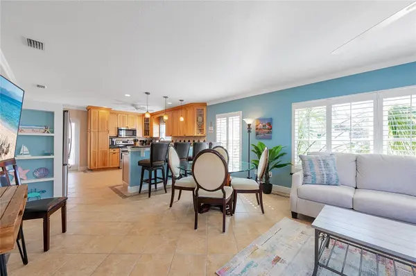 213 75TH ST, Holmes Beach, FL 34217