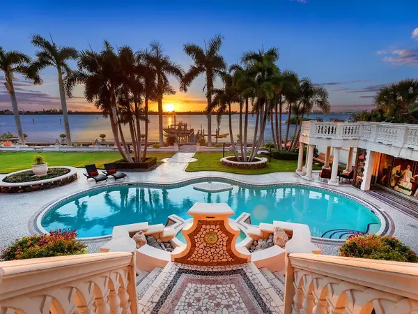 1310 S LAKE SHORE DR, Sarasota, FL 34231