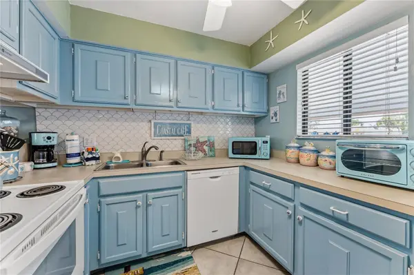 1801 GULF DR N #238, Bradenton Beach, FL 34217