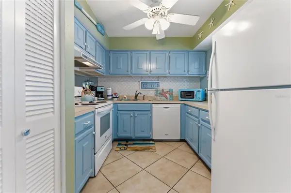 1801 GULF DR N #238, Bradenton Beach, FL 34217