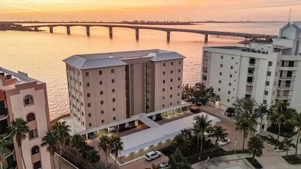350 GOLDEN GATE PT #62, Sarasota, FL 34236