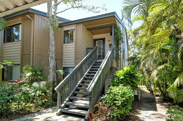 1720 GLENHOUSE DR #GL430, Sarasota, FL 34231