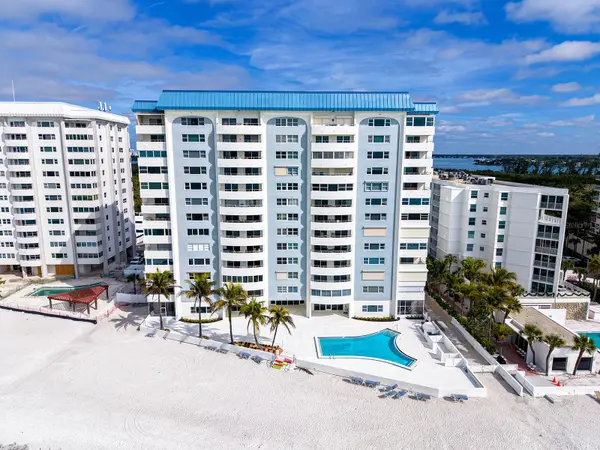 1750 BENJAMIN FRANKLIN DR #9F, Sarasota, FL 34236