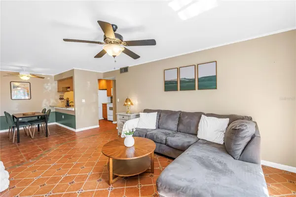 3269 BENEVA RD #102, Sarasota, FL 34232