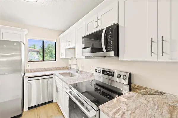6033 34TH ST W #83, Bradenton, FL 34210