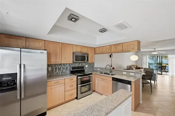 7845 EAGLE CREEK DR, Sarasota, FL 34243