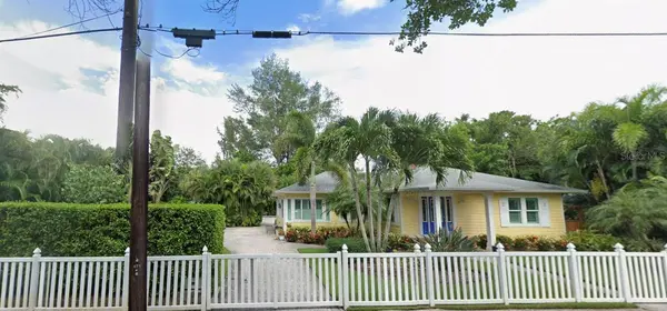 3473 HAMILTON AVE, Sarasota, FL 34242