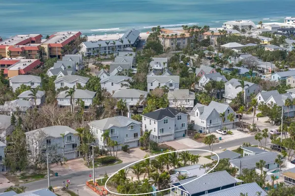 6201 HOLMES BLVD, Holmes Beach, FL 34217