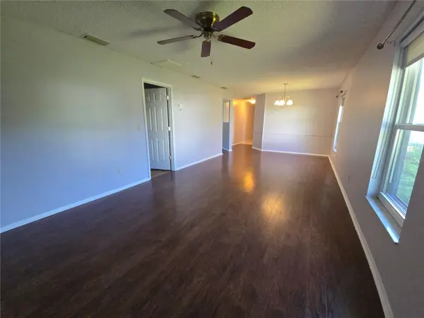 4924 LIVE OAK CIR #115, Bradenton, FL 34207