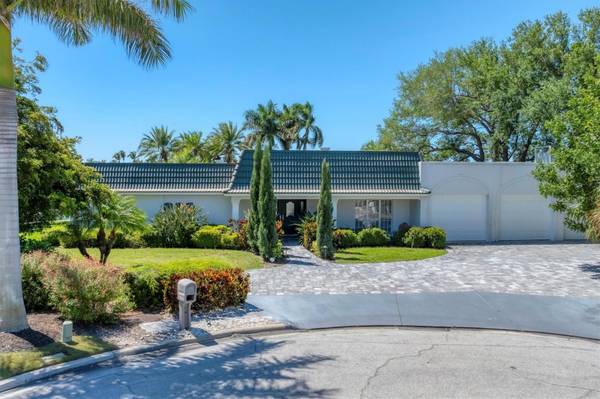 102 SEAGULL LN, Sarasota, FL 34236