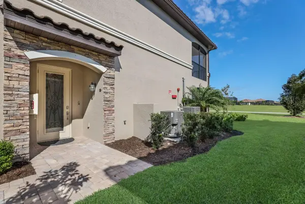 18017 GAWTHROP DR #104, Bradenton, FL 34211