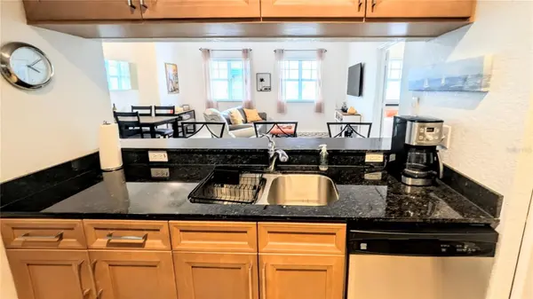 1064 N TAMIAMI TRL #1606, Sarasota, FL 34236