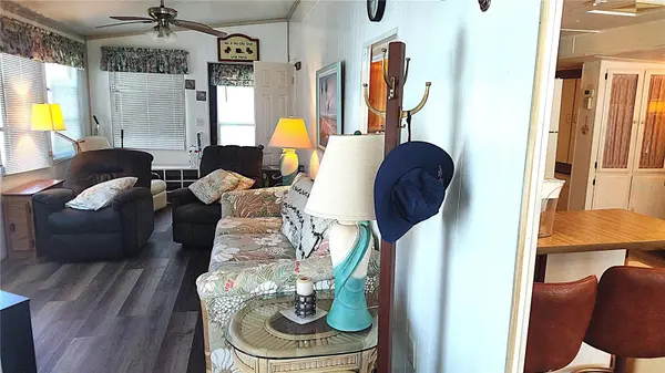 3300 26TH AVE E #201, Bradenton, FL 34208