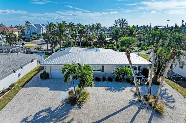 150 CRESCENT DR, Anna Maria, FL 34216