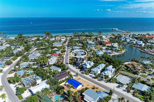 150 CRESCENT DR, Anna Maria, FL 34216