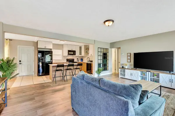 2127 LEE LN, Sarasota, FL 34231
