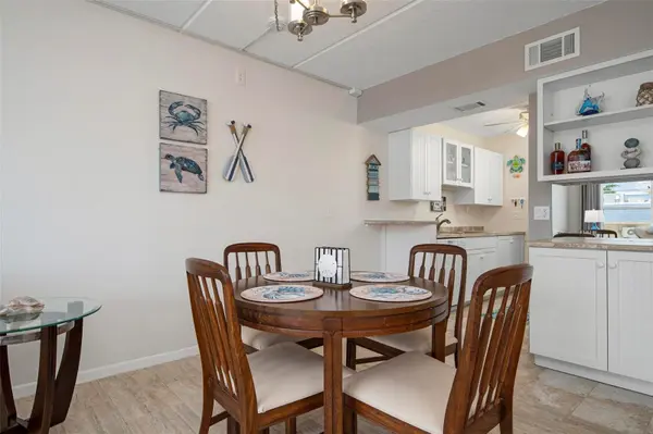 3808 GULF OF MEXICO DR #E205, Longboat Key, FL 34228