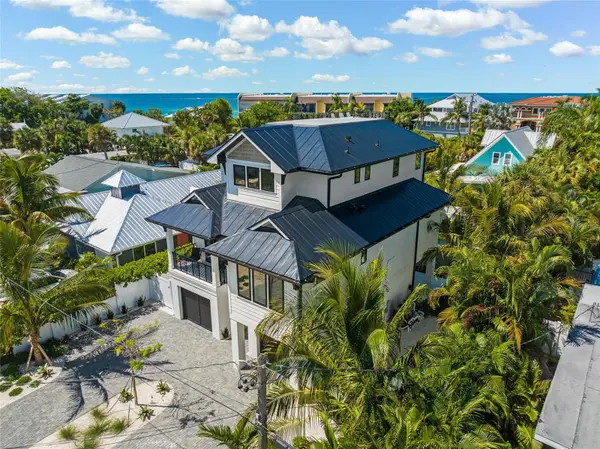 5612 GUAVA ST, Holmes Beach, FL 34217