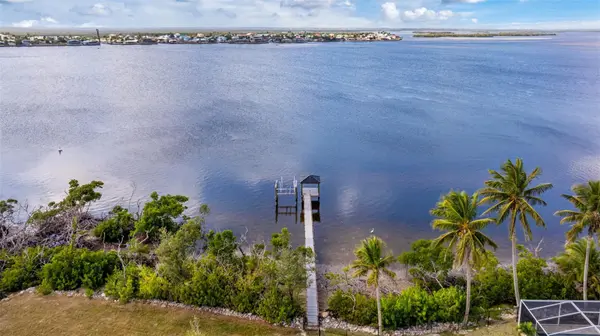12201 SHOREVIEW DR, Matlacha, FL 33993